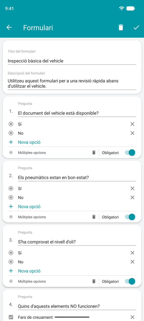 Creació d'un formulari de llista de verificació a l'app Drivvo, amb preguntes de sí o no i un camp obligatori