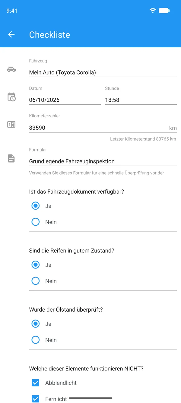 Auf einem Smartphone ausgefüllte Fahrzeug-Checkliste mit Fahrzeug, Kilometerstand und Ja-oder-Nein-Antworten