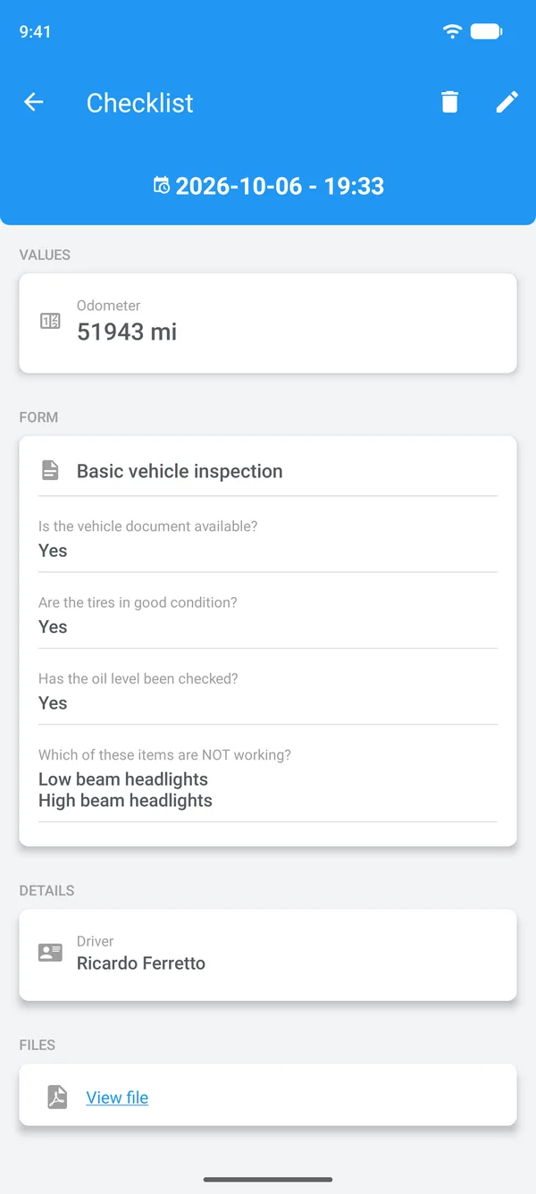 Completed checklist in Drivvo, with the answers, the driver and the attached file