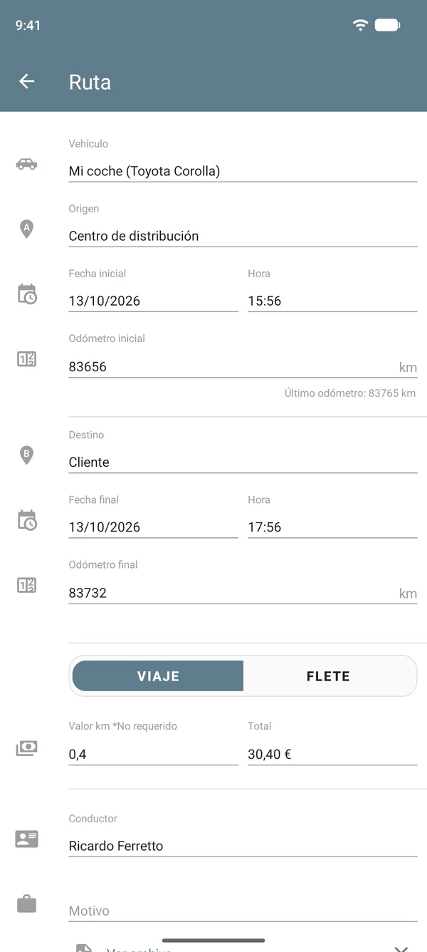 Registro de un trayecto con origen, destino, lecturas del odómetro, importe por distancia y total