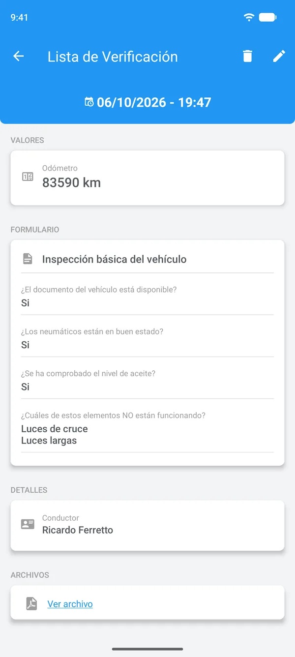 Lista de verificación completada en Drivvo, con las respuestas, el conductor y el archivo adjunto