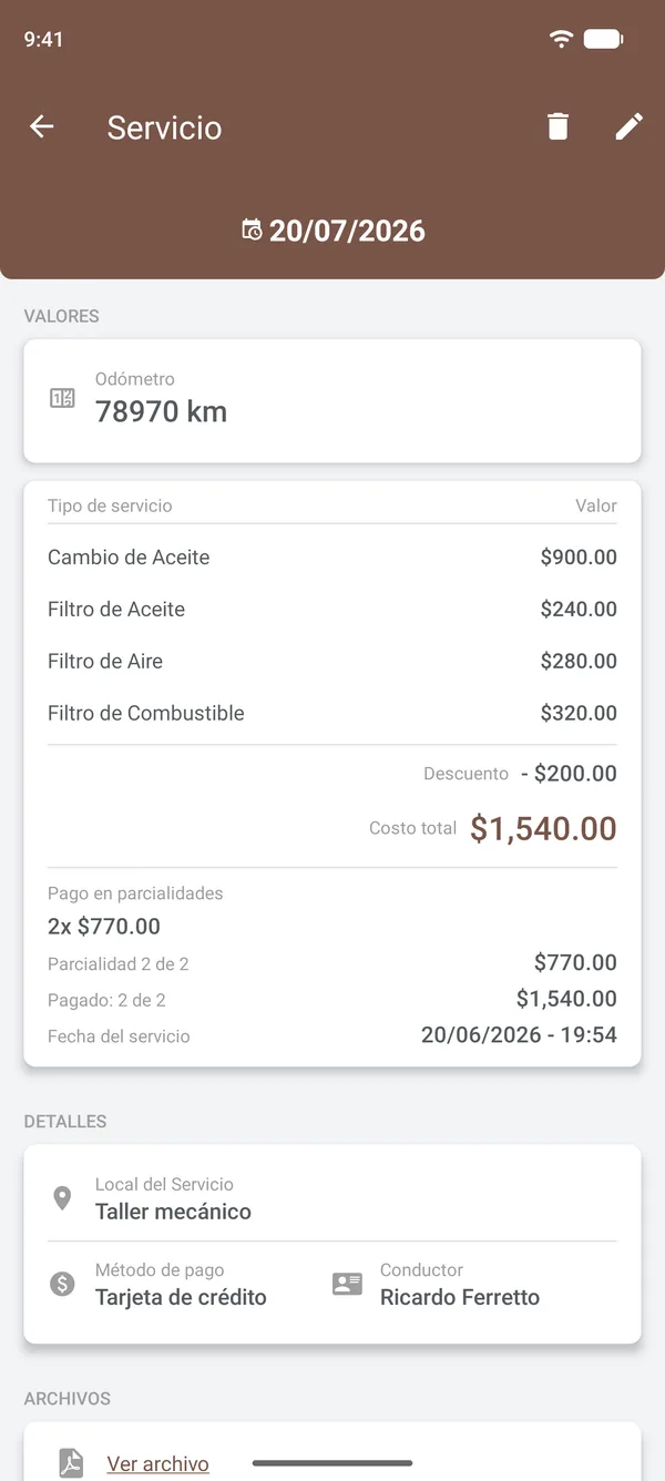 Detalles de un servicio con conceptos, descuento, pagos a plazos, lugar y conductor