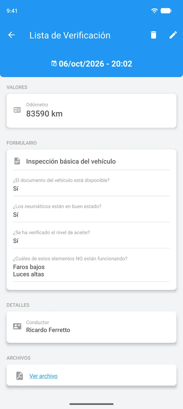 Lista de verificación completada en Drivvo, con las respuestas, el conductor y el archivo adjunto