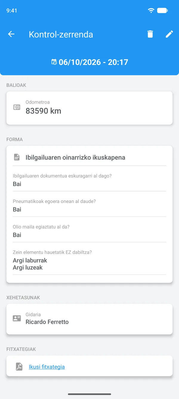 Drivvo-n betetako kontrol-zerrenda, erantzunekin, gidariarekin eta erantsitako fitxategiarekin