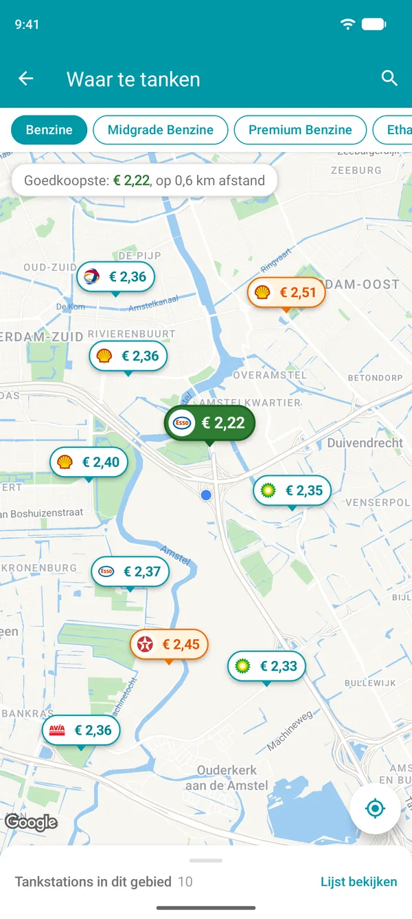 Kaart in de Drivvo-app met de benzineprijs bij elk tankstation in de buurt en het goedkoopste in groen
