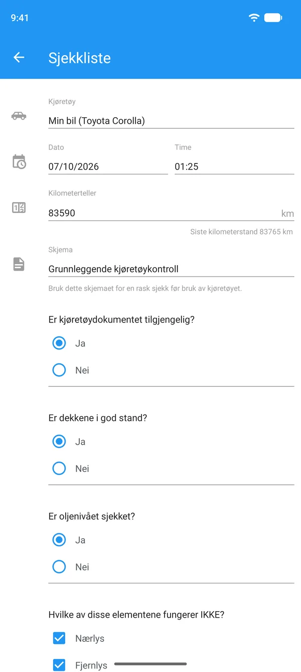 Sjekkliste for kjøretøy utfylt på mobil, med kjøretøy, kilometerstand og ja- eller nei-svar