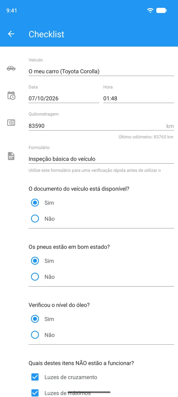 Checklist do veículo preenchida no telemóvel, com veículo, conta-quilómetros e respostas sim ou não